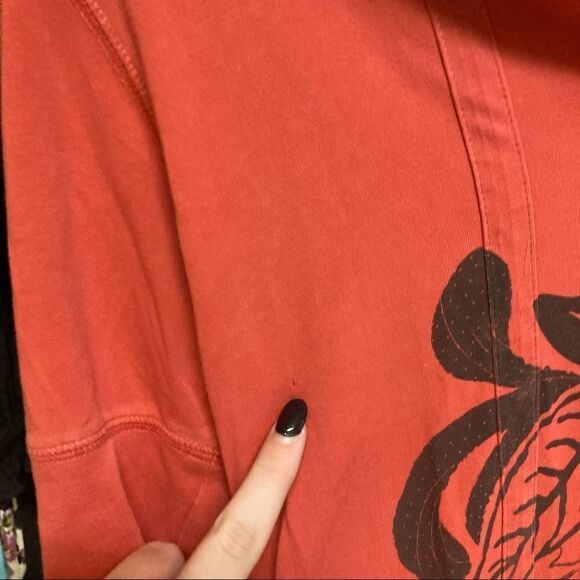 LUCY Activewear Tee Red Graphic Floral Medium - Picture 6 of 9